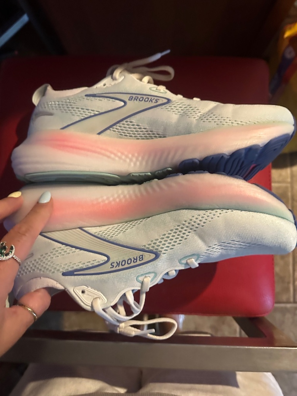 Brooks Women's White and Mint Lightweight Running Sneakers Brooks Glycerin - Picture 2 of 5